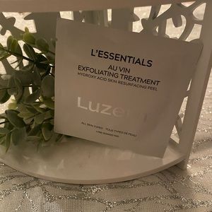 Luzern L’Essentials Au Vin Exfoliating treatment peel SAMPLE